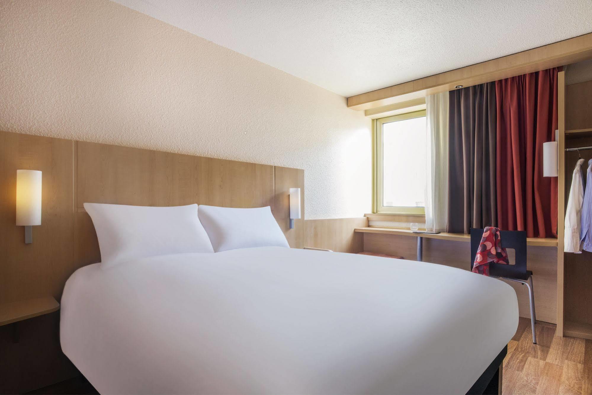 Ibis Nantes Centre Gare Sud Hotel Eksteriør billede